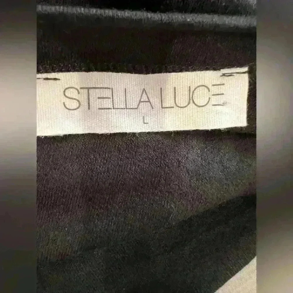 Stella Luce Cold Shoulder Crop Top. Size L - Picture 4 of 4